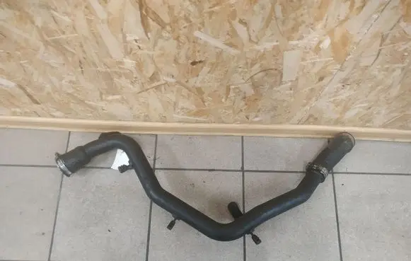 Volkswagen Touareg I Intercooler hose/pipe 7L6145795 7L6145770