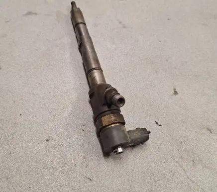 Hyundai H-1, Starex, Satellite Fuel injector 0445110278