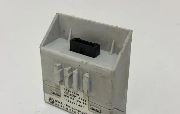 BMW 1 E81 E87 Other control units/modules 8382240 1121371 558921
