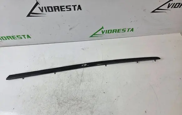 Peugeot 308 Rear side glass trim 