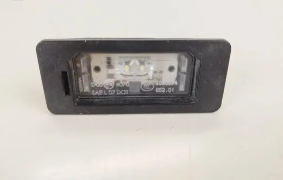 BMW 5 G30 G31 Number plate light 7193293