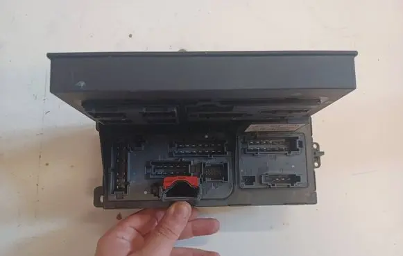 Mercedes-Benz E W211 SAM control unit A2115459001