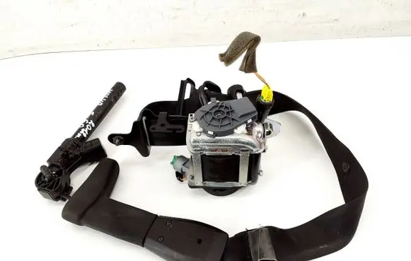 Volvo S60 Front seatbelt 616155800 P39800482