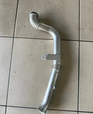BMW 5 G30 G31 EGR valve line/pipe/hose 8576479