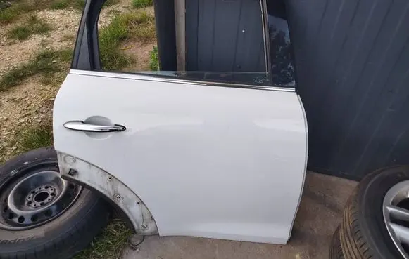 Mini Cooper Countryman R60 Rear door