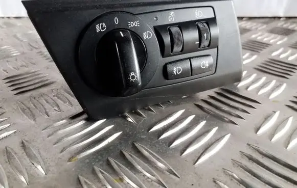 BMW X3 E83 Light switch 3420282