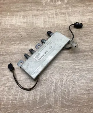 BMW 5 E39 Aerial antenna amplifier 8378090
