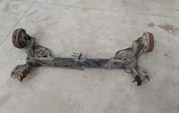 Nissan Micra Rear axle beam 