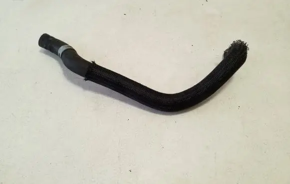 Lexus CT 200H Engine coolant pipe/hose