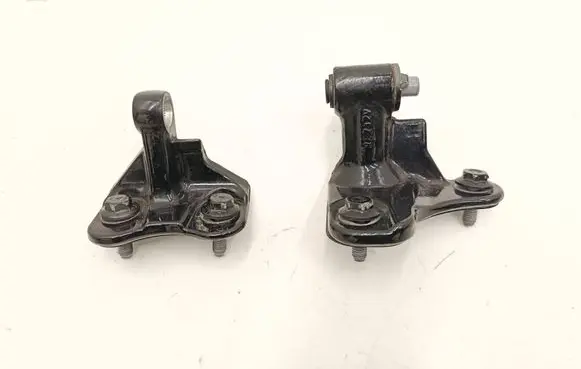 Mercedes-Benz A W176 Rear door hinge set A046572