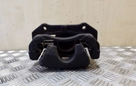 Suzuki Grand Vitara II Front brake caliper
