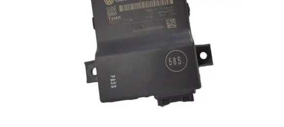 Audi Q5 SQ5 Gateway control module 8T0907468AE