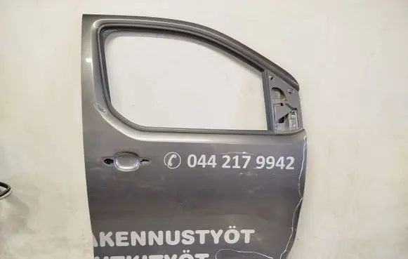 Door (2 Door Coupe)