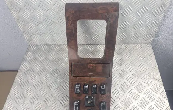Mercedes-Benz ML W163 Gear shifter surround trim plastic A1636809136 16867002