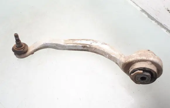 Volkswagen PASSAT B5 Front control arm