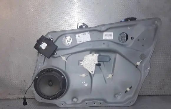 Mercedes-Benz B W245 Front door window regulator with motor A1697202879