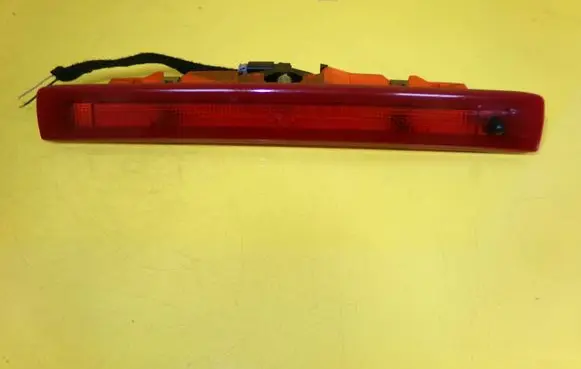 Renault Clio III Third/center stoplight 8200245578