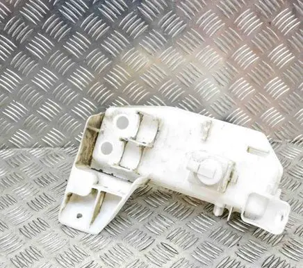 Windshield washer fluid reservoir/tank