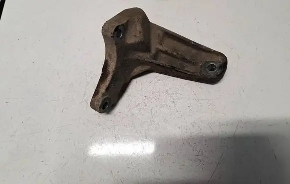 Ford Mondeo MK IV Engine mount bracket 6G916P093DC