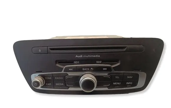 Audi Q3 8U Radio/CD/DVD/GPS head unit 8U0035193B