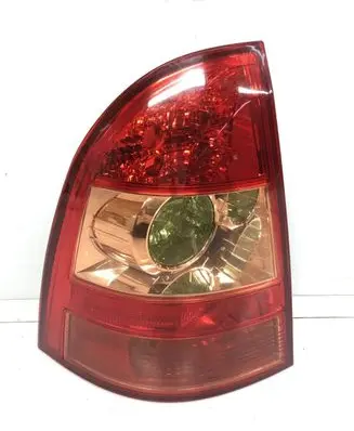 Toyota Corolla E120 E130 Rear/tail lights 02-93