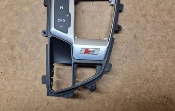 Audi A5 Gear shift selector indicator 8W1713111B 8W1713111 SLINE