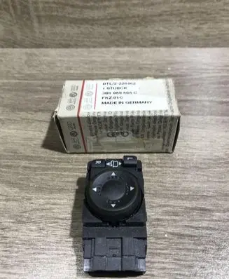 Volkswagen PASSAT B5 Wing mirror switch 3B1959565C