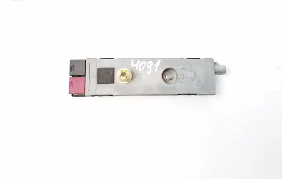 Mercedes-Benz E C207 W207 Aerial antenna amplifier A2048200089