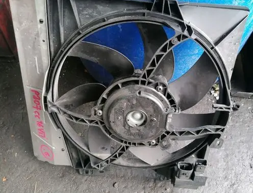 Peugeot 207 CC Electric radiator cooling fan 9675280980