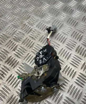 Toyota RAV 4 (XA10) Rear door lock