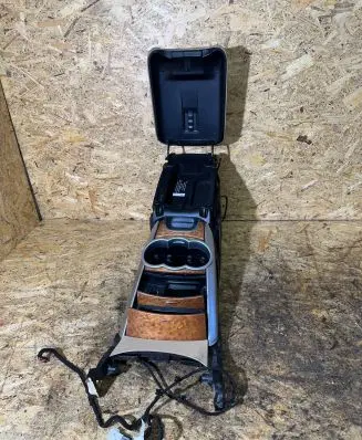 Mercedes-Benz R W251 Center console A2516801052 16878380