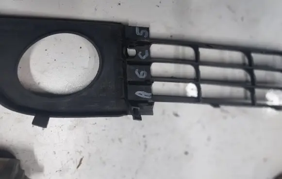 Audi A6 S6 C5 4B Front fog light trim/grill 4B0807681T