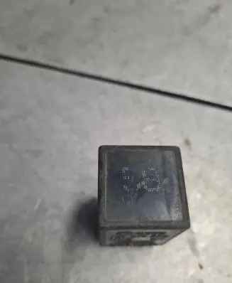 Volkswagen Sharan Other relay 161919533 72SV100