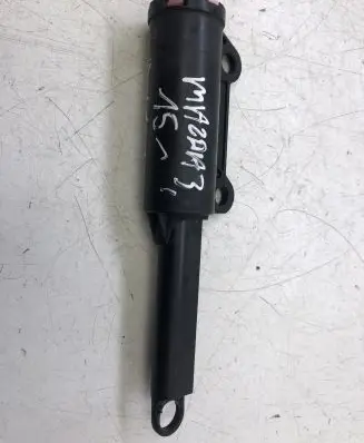 Mazda 3 III Glovebox shock absorber 