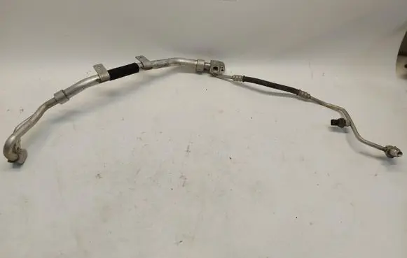 BMW X5 G05 Air conditioning (A/C) pipe/hose 9496579-JLK01