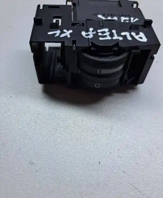 Seat Altea XL Headlight level height control switch 5P0919094A
