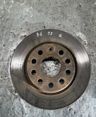 Volkswagen PASSAT B6 Rear brake disc