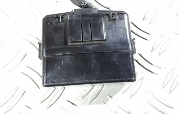 Opel Frontera B Fuel pump relay 71541381E1 8972028540 71544492