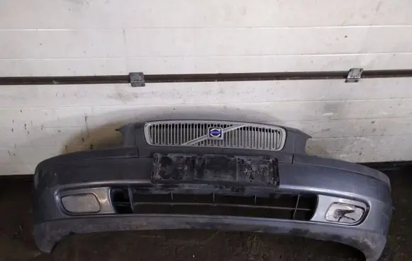Volvo V70 Front bumper 45546