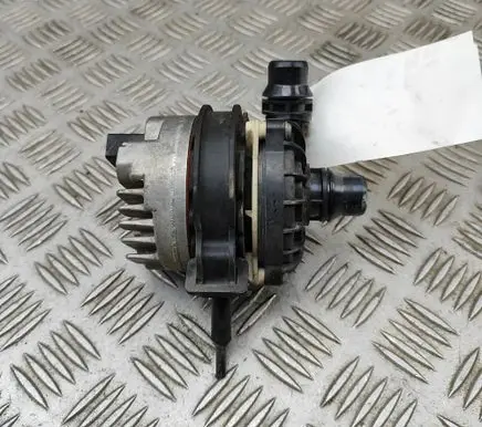 BMW X3M F97 Electric auxiliary coolant/water pump 8686899