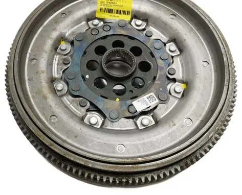 Volkswagen Multivan T7 Dual mass flywheel 05L105266J