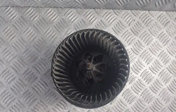 Volkswagen Golf V Heater fan/blower 1K1819015
