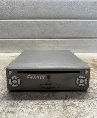 Mitsubishi Grandis Radio/CD/DVD/GPS head unit MME313401S2