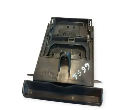 Subaru Forester SF Cup holder front 