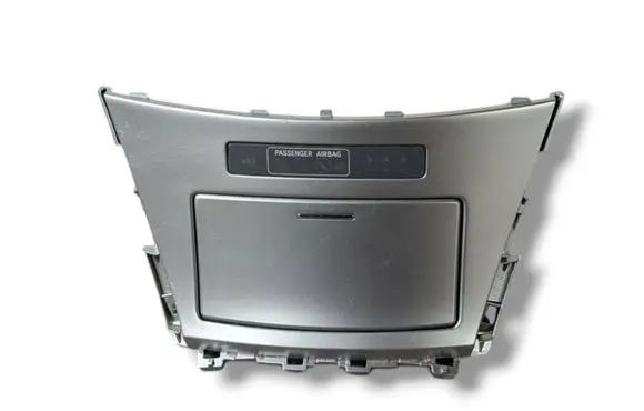 Toyota Avensis T270 Ashtray (front) 8395005050