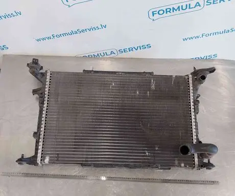 Audi A4 S4 B8 8K Coolant radiator 8K0121251R