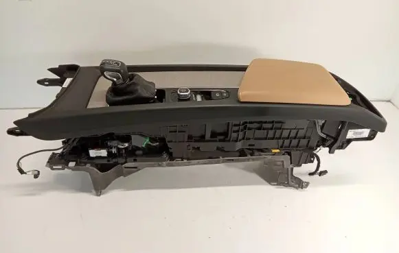 Volvo XC60 Center console 31417518 1417519 P31469700