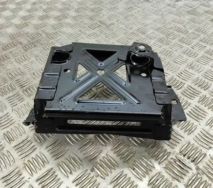 Battery bracket