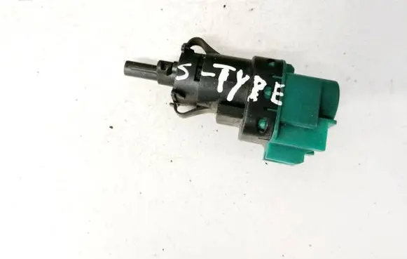 Brake pedal sensor switch
