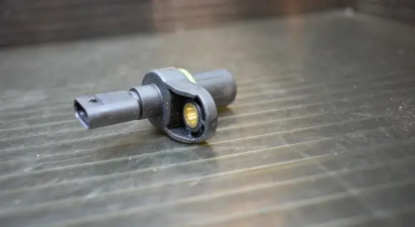 BMW 4 F32 F33 Crankshaft position sensor 780509301